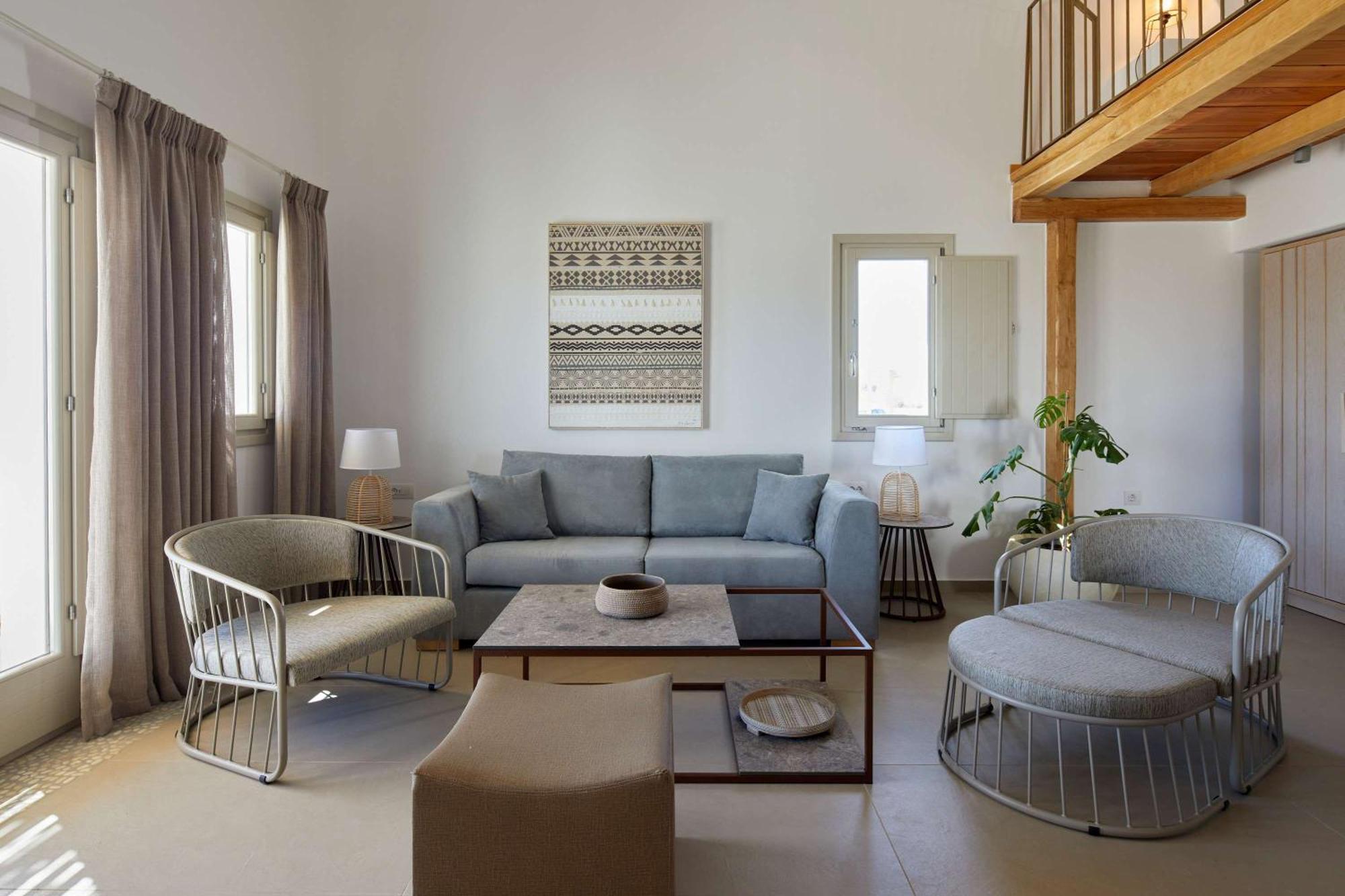 Sea Breeze Santorini Beach Resort, Curio By Hilton Agios Georgios (Santorini) Exterior foto