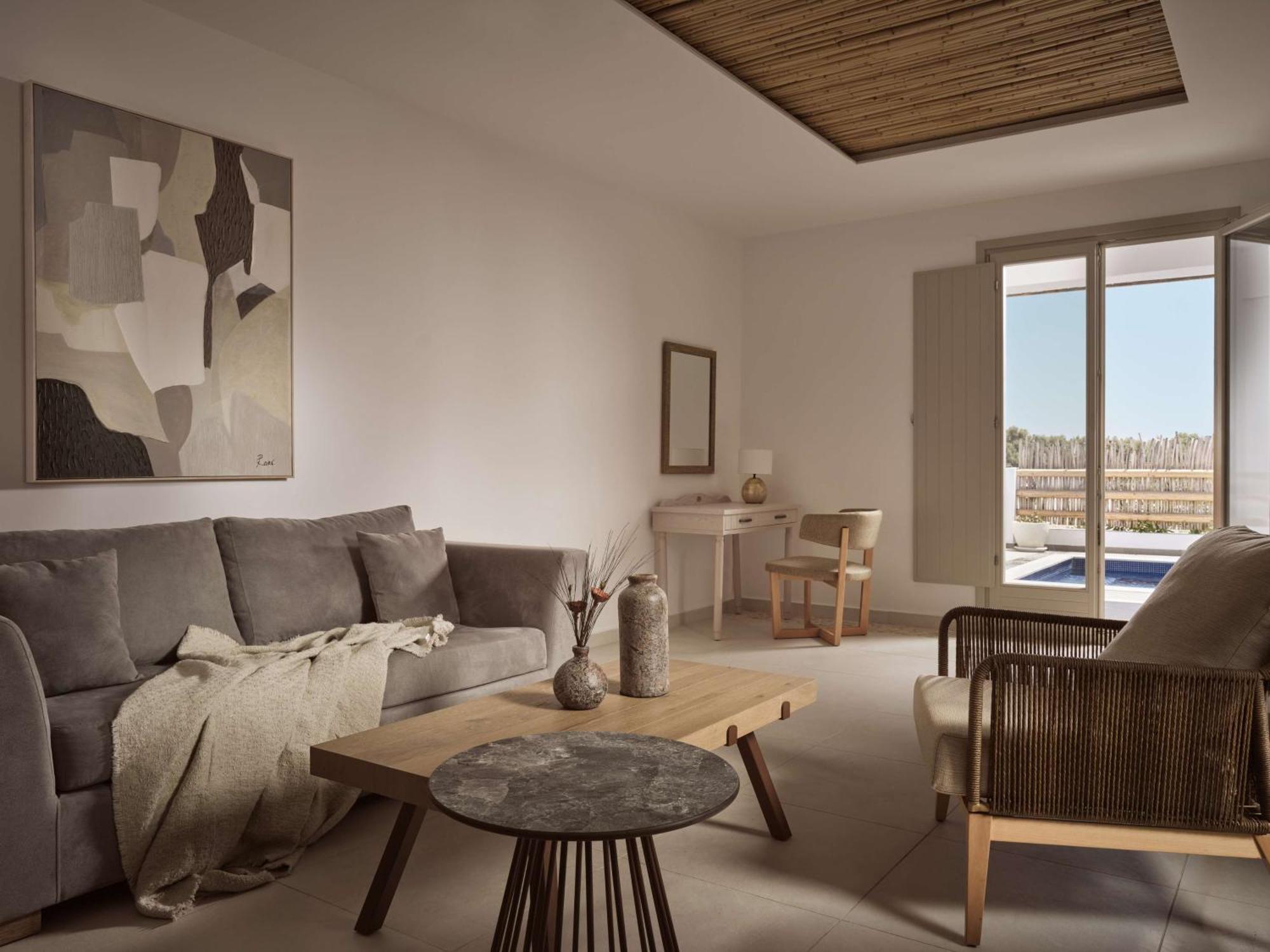 Sea Breeze Santorini Beach Resort, Curio By Hilton Agios Georgios (Santorini) Exterior foto